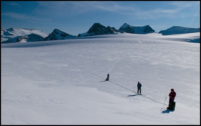from Bow hut to Mount Rhondda, Wapta Icefield - Rocky Mountains - photo Tomasz http://rdvnature.com - rendez vous nature & aventure