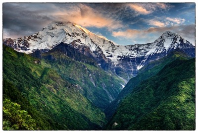 Annapurna South and Himchuli, Nepal - photo Tomasz http://rdvnature.com