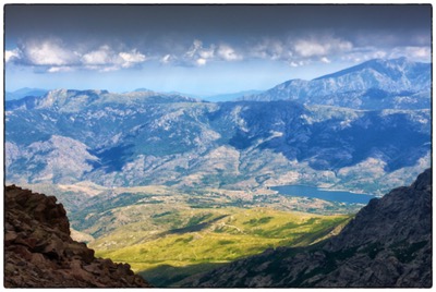 Corsica, Monte Cinto, downward route through lac de Cinto, view on Niolu valley below - photo Tomasz http://rdvnature.com rendez-vous nature & aventure