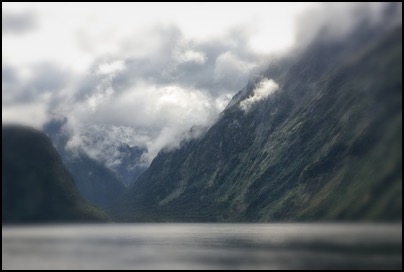 Visiting Milford Sound, New Zealand - photo Tomasz http://rdvnature.com