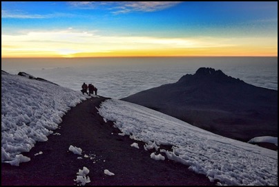Between Stella Point and Uhuru Peak - photo Tomasz http://rdvnature.com