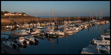 Pornic (Bretagne) - nouveau port au couchant (photo by Tomasz <rdvnature.com>
